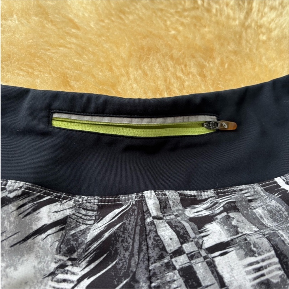 Asics Women's Shorts Bundle - Picture 6 of 6